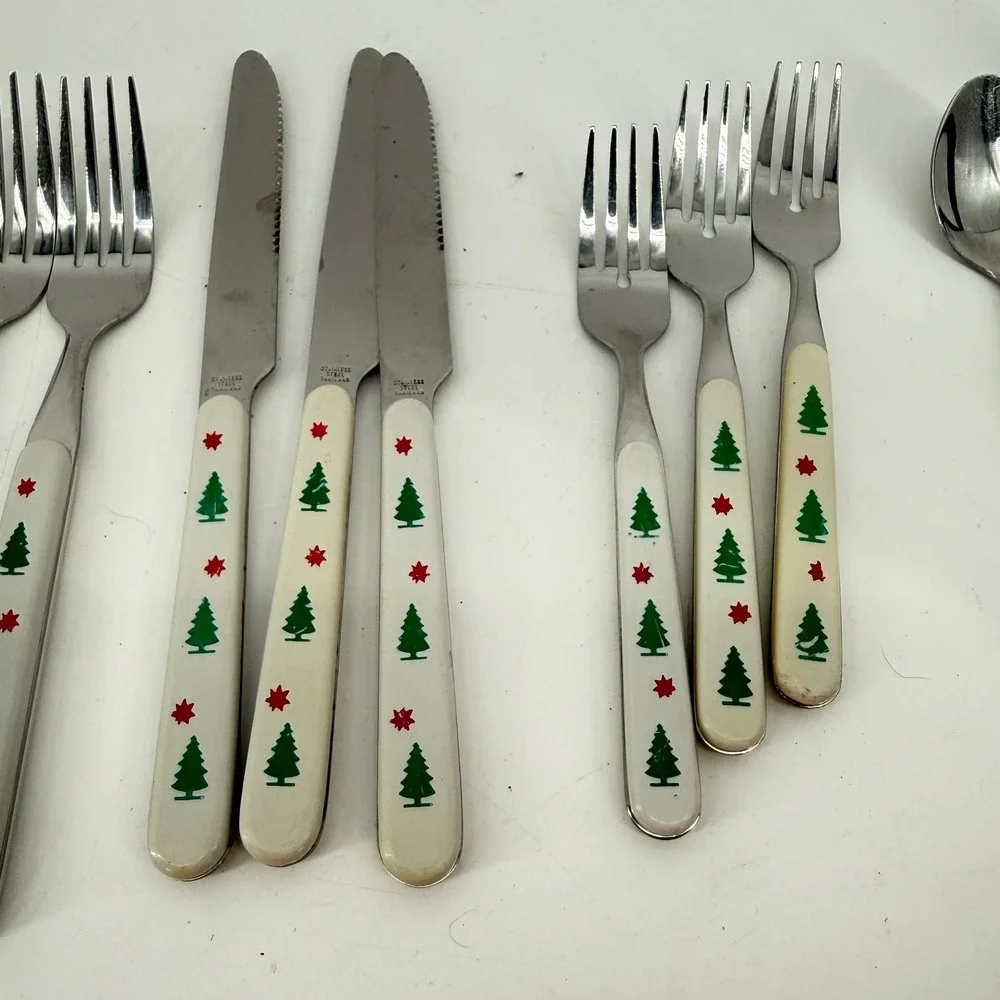 Flatware Set White Christmas Trees Stainless 18pc Utensils Vintage‎ Plastic